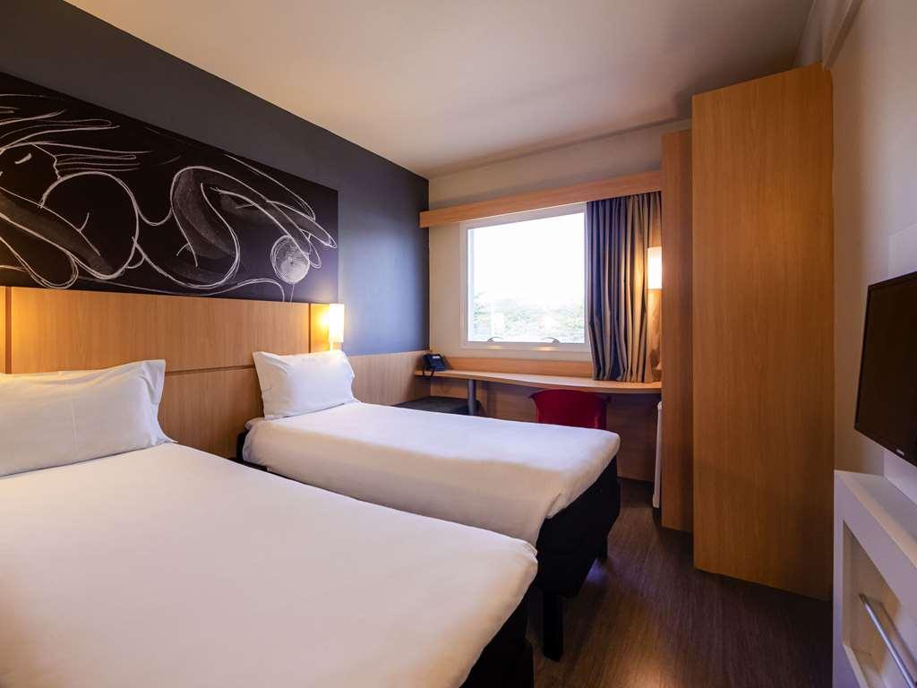 Ibis Guaratingueta Aparecida - Circuito Da Fe Hotel Szoba fotó