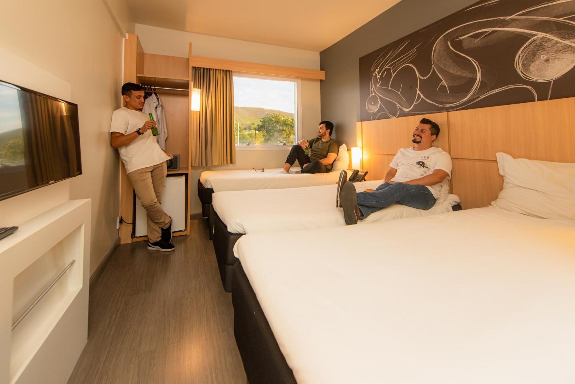 Ibis Guaratingueta Aparecida - Circuito Da Fe Hotel Kültér fotó